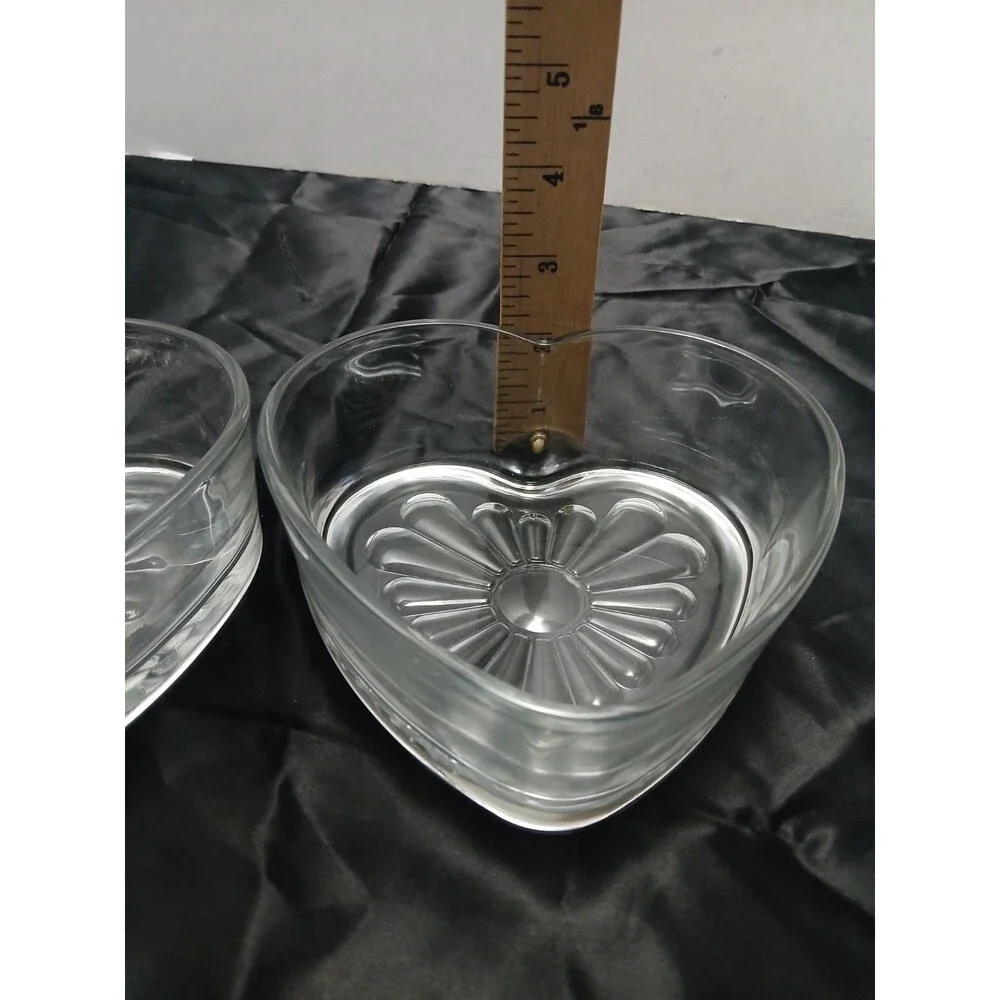 ​2 Pc Heart Shaped Clear Pressed Glass Dishes Sunburst Fluted Candy Nut Bowl Set